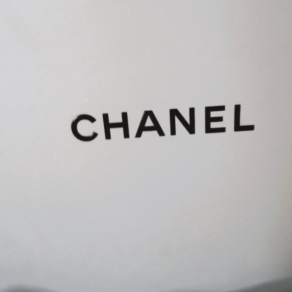 Chanel empty box with ribbons and ornament - Picture 7 of 8